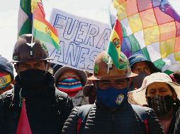 CARAVANA. Seguidores del partido del ex presidente Evo Morales muestran su apoyo.  AFP