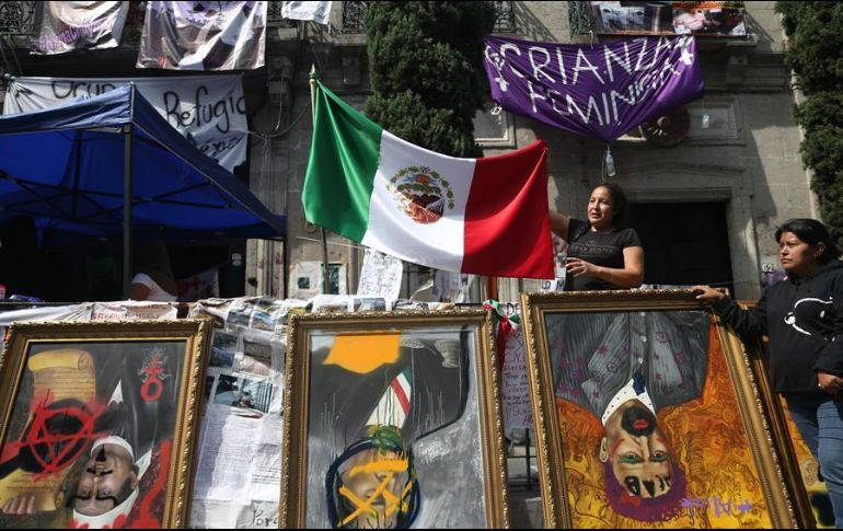López Obrador descartó que vayan a usar la fuerza pública para desalojar las instalaciones de la CNDH, tomadas por grupos feministas y familiares de víctimas. EFE / ARCHIVO
