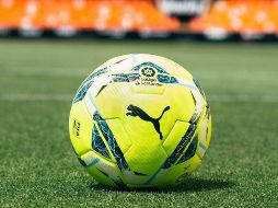 Debido a la pandemia de coronavirus y la paralización que  vivió el futbol alrededor del mundo, se permitió de manera provisional realizar cinco cambios en tres momentos del partido. FACEBOOK /LaLiga