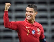 Ronaldo marcó su primer gol con la selección el 12 de junio de 2004, en el partido de inauguración de la Eurocopa, ante Grecia, a la postre vencedor. Tenía 19 años. EFE / J, Henriksson