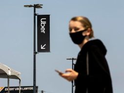 Uber invertirá 678 millones en ayudas para que los conductores adquieran autos eléctricos. EFE/ARCHIVO