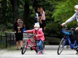 Este martes, alumnos de Chicago, Houston, Dallas, Baltimore y algunos suburbios de Washington DC volvieron al colegio, pero casi todos con clases online. EFE/P. Foley