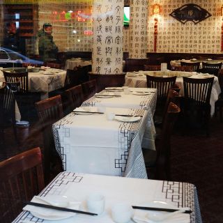 Restaurantes de Nueva York podrán abrir al 25% de su capacidad
