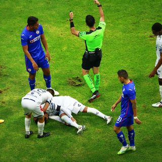 La lesión del ''Burrito'' Hernández frente a Cruz Azul