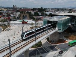 Se estima que las personas que a partir de hoy aborden la Línea 3 del Tren Ligero tarden sólo 33 minutos para ir desde el Periférico, en Zapopan, hasta la Nueva Central Camionera, en Tlaquepaque. EL INFORMADOR/G. Gallo