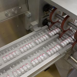 Rusia inicia la entrega “piloto” de su vacuna