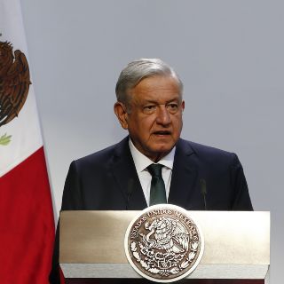 El INE ordena retirar spots de segundo informe de AMLO