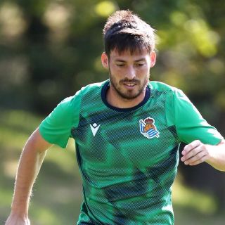 David Silva supera el COVID-19 tras dos semanas en aislamiento