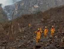 Los incendios forestales en las zonas cercanas a la ciudadela inca iniciaron desde el viernes pasado. TWITTER / @SERNANP