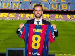 ''Un futbolista siempre necesita nuevos retos y, después de ganarlo todo en Italia, jugar aquí siempre fue mi sueño'', aseguró. TWITTER /  @FCBarcelona