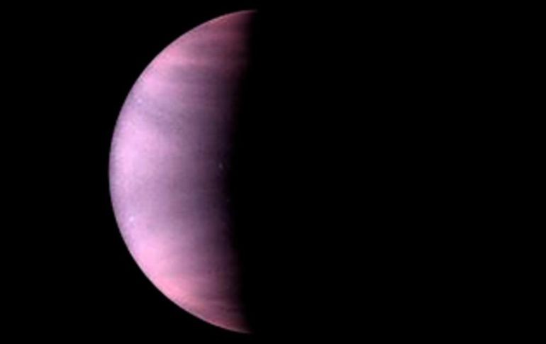 El planeta Venus a través de luz ultravioleta tomada por el Telescopio Espacial Hubble en 1995. ESPECIAL / nasa.gov