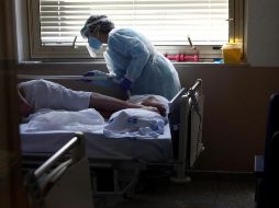 El ICN denuncia que muchos gobiernos no dan prioridad a la prevención de los trabajadores sanitarios en su lucha contra la COVID-19. EFE/ARCHIVO