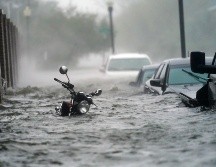 Una vialidad luce hoy inundada en Pensacola, Florida. AP/G. Herbert