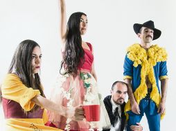 “Instructivo para mirar hacia adentro”. La puesta ha significado un desafío para sus integrantes. CORTESÍA