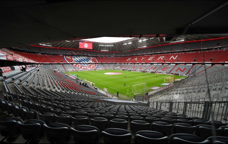El equipo confiaba en abrir las puertas para siete mil 500 hinchas en la Allianz Arena para enfrentar Schalke el viernes. AFP / ARCHIVO