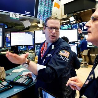 Wall Street cierra en rojo tras una jornada volátil