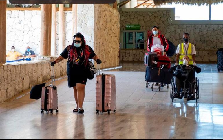 El aeropuerto ha estado funcionando únicamente con vuelos humanitarios esta pandemia. EFE/ARCHIVO