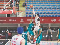 Los Astros dominaron de principio a fin las acciones del partido, con tiros de tres puntos, mucha movilidad y gran trabajo a la defensiva. ESPECIAL