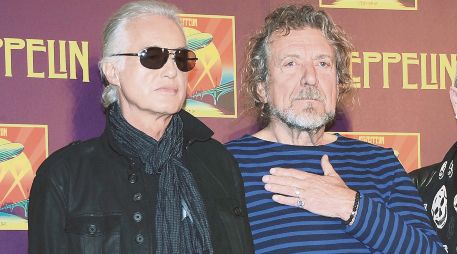 Recuerdo. El guitarrista de Led Zeppelin, Jimmy Page (a la izquierda) y el cantante Robert Plant, piezas clave que conformaron a la legendaria banda. ESPECIAL