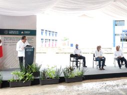 Blanco pidió a López Obrador que siga cercano al pueblo de Morelos. TWITTER / @cuauhtemocb10