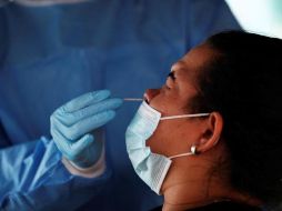 Exhortan a la ciudadanía a no bajar la guardia y mantener las medidas de sana distancia. EFE/ARCHIVO