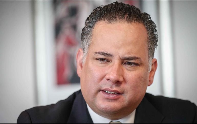 Por ello, Nieto Castillo anuncia que la UIF solicitará a la SCJN que atraiga los amparos que han sido tramitados contra los bloqueos de cuentas bancarias que ejecuta. SUN / ARCHIVO