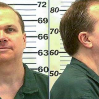 Muerte de John Lennon | "Lo maté por gloria personal": las razones y las disculpas de Mark Chapman, el asesino del músico hace 40 años