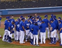 El resultado, combinado con la derrota de San Diego ante los Angelinos de Los Angeles, aseguró que los Dodgers encabezaran la División Oeste del 'Viejo Circuito' una vez más. AP