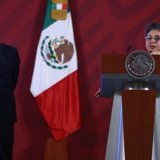 Gobierno de México denuncia a 70 funcionarios por evasión de impuestos