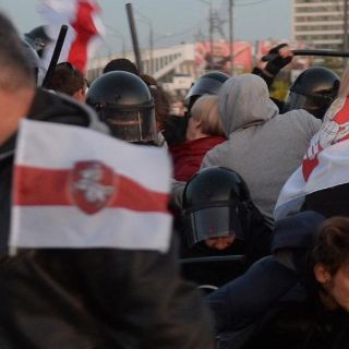 Miles se manifiestan contra la investidura de Lukashenko en Bielorrusia