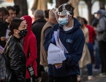Se tiene previsto que el gobierno regional anuncie el viernes nuevas restricciones en la capital española. EFE/M. Divisek