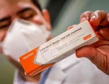 La plataforma Covax de la OMS pretende garantizar dos mil millones de dosis de vacunas para fines de 2021. AFP/ARCHIVO