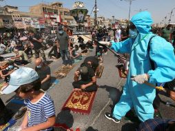 La pandemia de COVID-19, que comenzó a finales de 2019 en China, superará en los próximos días el millón de muertos. EFE/A. Jalil