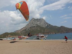 La pandemia ha afectado particularmente a los países en desarrollo más pequeños, sobre todo a los que dependen del turismo. AP/B. Ozbilici