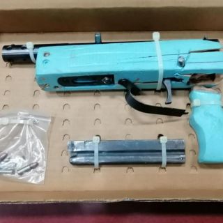 Detienen a hombre, llevaba una subametralladora en Tlaquepaque