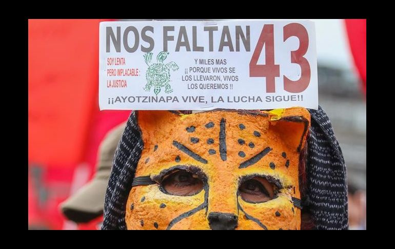 AMLO reiteró que hay un seguimiento y un compromiso de atender el tema para conocer el destino de los normalistas de Ayotzinapa. EFE / ARCHIVO