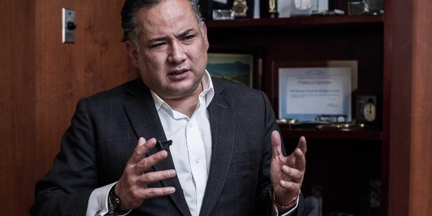 La UIF confirma que investiga a Pe&ntilde;a Nieto y Calder&oacute;n