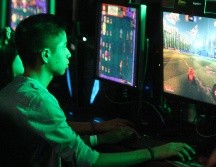 Especialistas piden encontrar un equilibrio entre la sana diversión, poner límites a las horas de juego y buscar títulos de acuerdo a cada edad. EL INFORMADOR / ARCHIVO