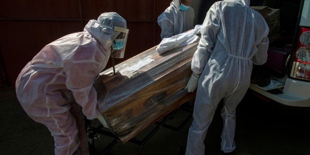 Pandemia de coronavirus rebasa un mill&oacute;n de muertos en el mundo