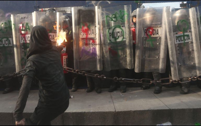 AMLO señaló que se debe respetar la libre manifestación de las ideas y garantizar el derecho que se tiene a las luchas por causas justas. EFE / ARCHIVO