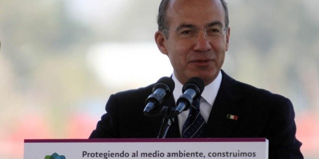 Felipe Calder&oacute;n tacha de "feminismo hip&oacute;crita" las marchas pro aborto
