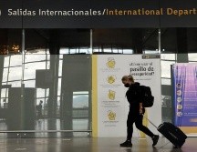 El aeropuerto colombiano El Dorado, cuya operación estuvo paralizada casi medio año por la pandemia, está utilizando la tecnología para evitar contagios. EFE/ARCHIVO