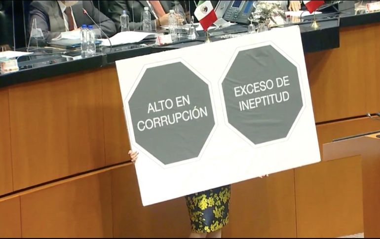 Entre críticas, Alcocer respondió a las presuntas de los senadores este miércoles. SUN/P. Miranda