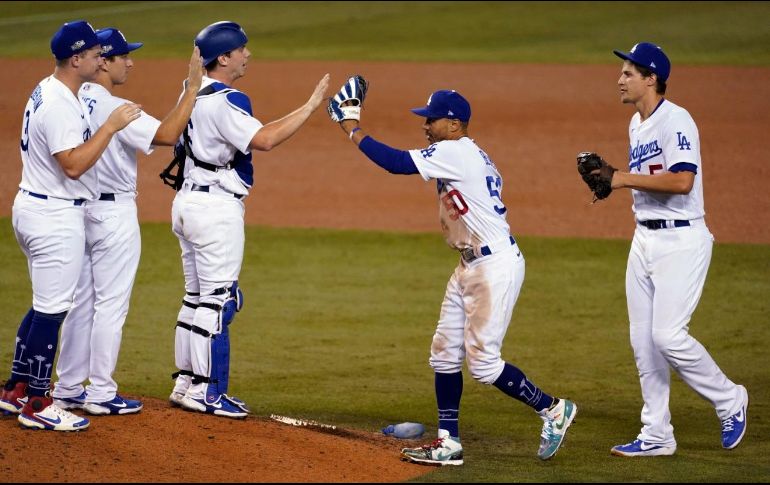 Los Dodgers, ocho veces campeones de la División Oeste, pueden terminar la serie al mejor de tres hoy, cuando disputen el segundo partido en el mismo escenario de su campo del Dodger Stadium. AP