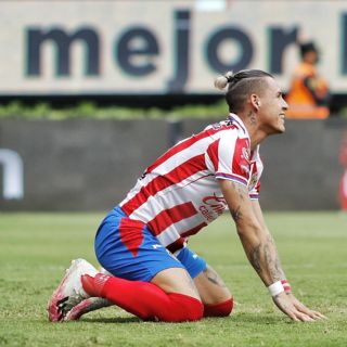 "Chicote" Calderón asegura estar en deuda con la afición de Chivas