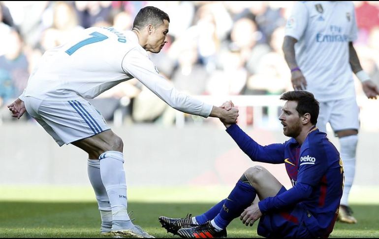 Después de algunos años, CR7 y Messi se volverán a enfrentar. AP / ARCHIVO