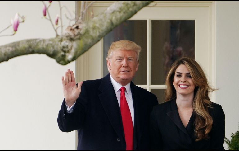 El presidente viajó a tres estados en compañia de su asesora Hope Hicks, que ayer también fue diagnosticada con COVID-19. AFP/M. Ngan