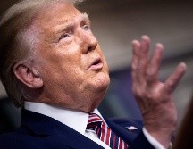 El médico oficial de Trump prevé que el mandatario permanezca aislado en la Casa Blanca mientras se recupera. AFP / B. Smialowski
