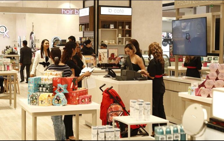 Las tiendas de ropa han tenido mayores dificultades para retomar los crecimientos que tenían antes de la pandemia. EL INFORMADOR/ARCHIVO