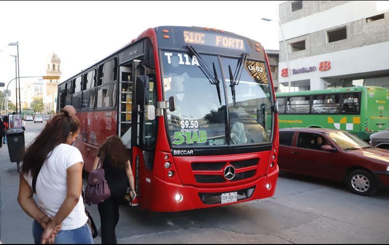 Según cálculos de la FEU, las máquinas que no dan cambio se quedan con más de 1.1 millones de pesos al día. EL INFORMADOR/F. Atilano